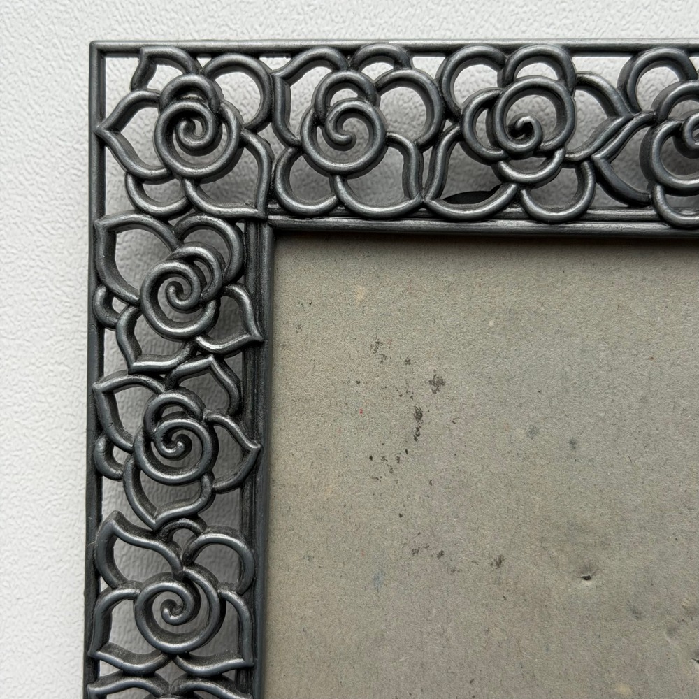 Vintage‎ Metal Rose Floral Frame 4x6 Silver Cottagecore Countrycore